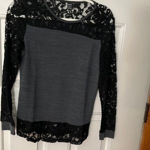 🔥🔥🔥 Long sleeve Lace Shein top size medium NWOT
